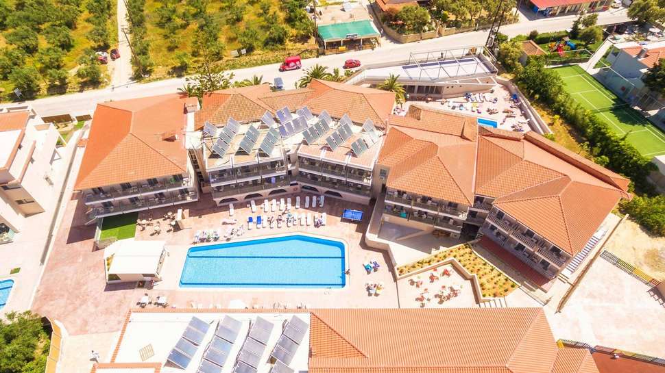 Ein Foto Karras Grande Resort