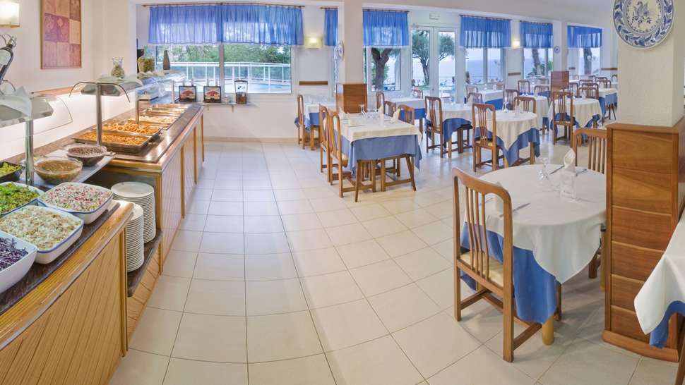 Een foto van de faciliteiten bij Hotel GHT Xaloc
