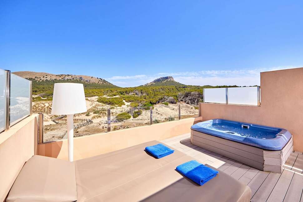 Een foto van Hotel Zafiro Cala Mesquida