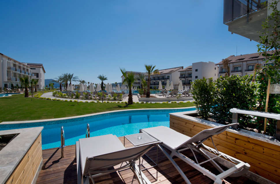 Een foto van het zwembad bij Akra Fethiye Tui Blue Sensatori