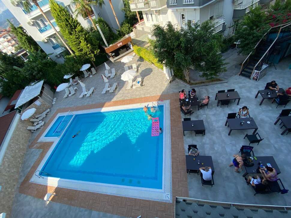 Ein Foto vom Pool im Acar Hotel
