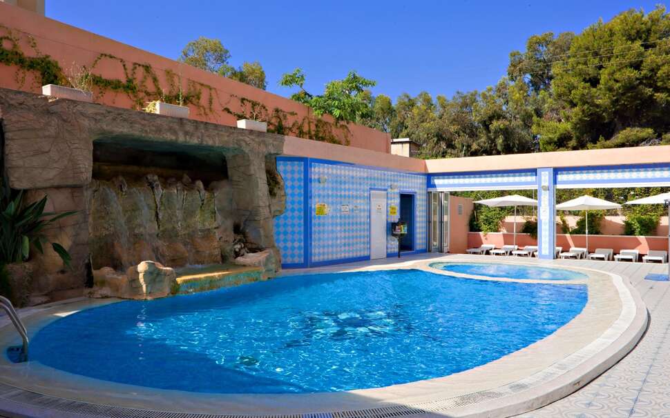 Ein Foto vom Pool im Hotel Tropic Relax