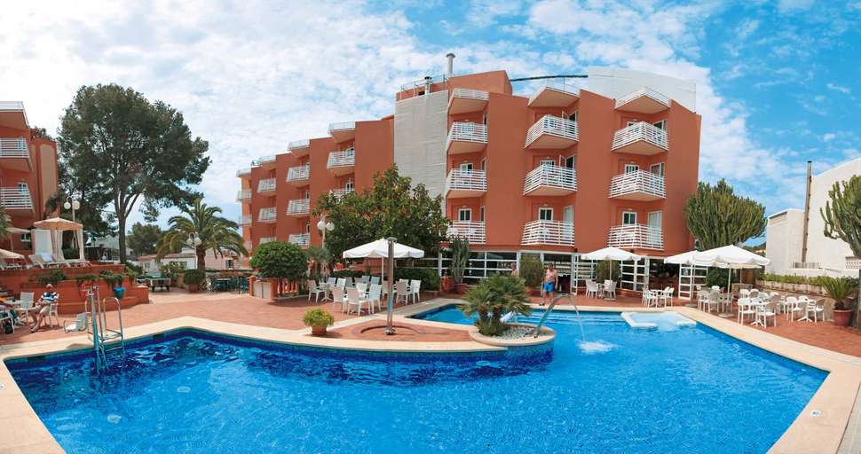Een foto van het zwembad bij Allsun Hotel Vera Beach