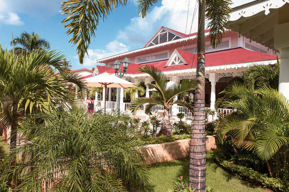 Een foto van de buitenkant van Luxury Bahia Principe Bouganville