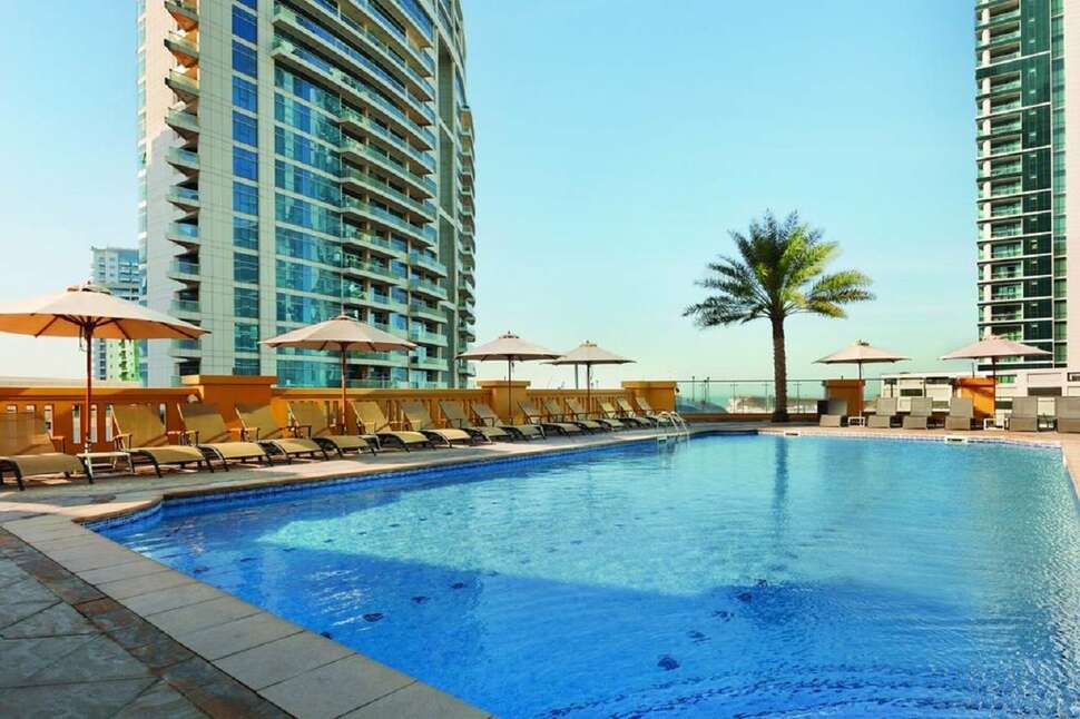 Een foto van een overzicht van Ramada Hotel & Suites by Wyndham JBR