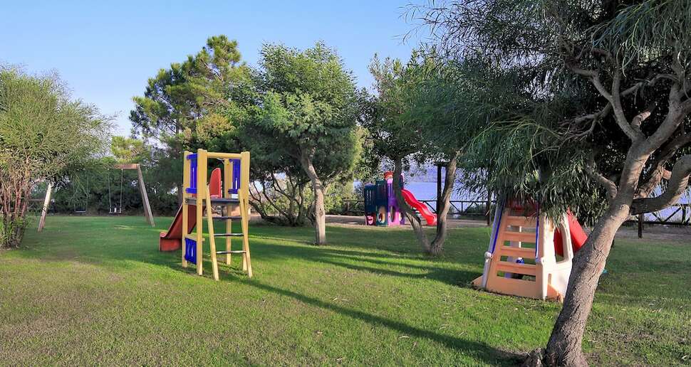 Ein Foto Colonna Hotel Du Golf