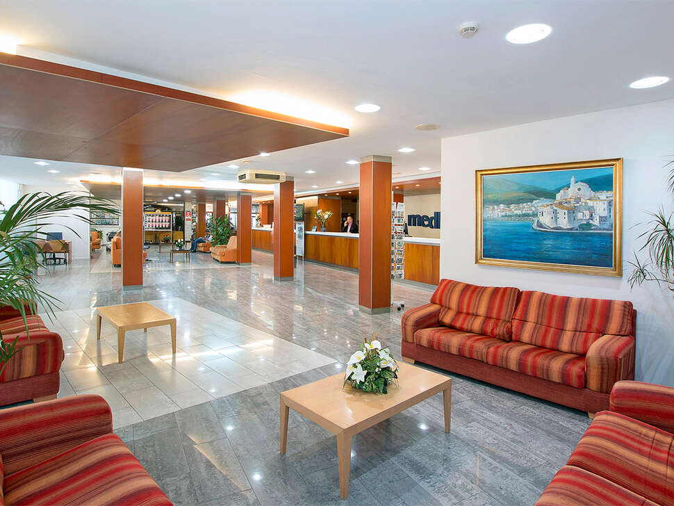 Een foto van het interieur van MedPlaya Hotel Bali