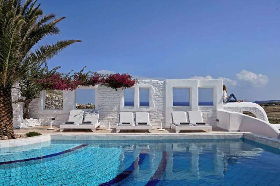 Een foto van het zwembad bij Mr & Mrs White Corfu