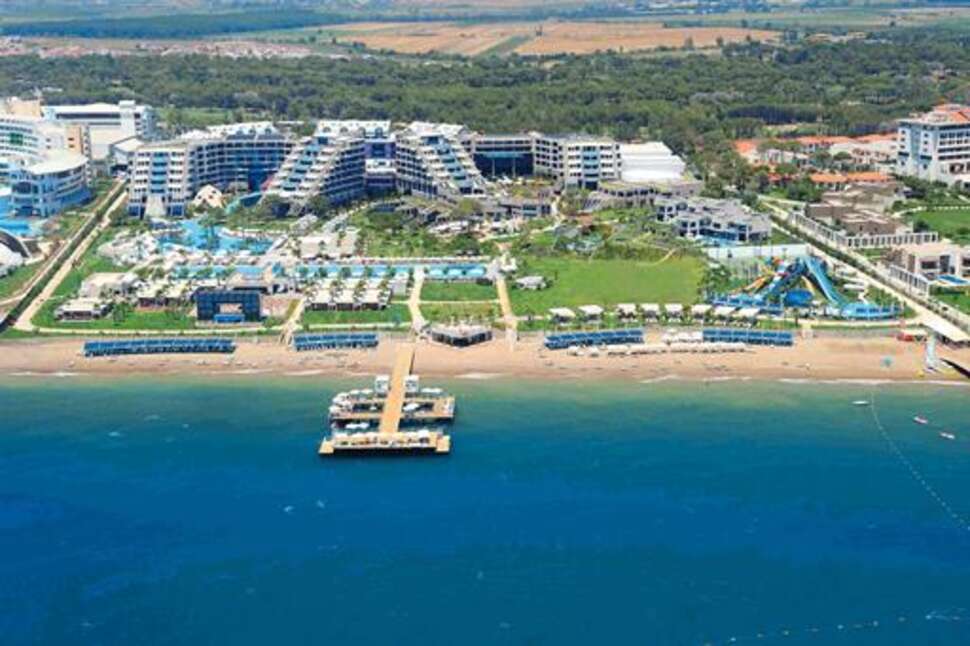 Een foto van de buitenkant van Susesi Luxury Resort