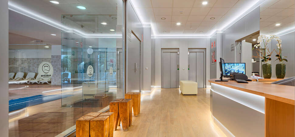 Een foto van het interieur van Ilunion Miramar
