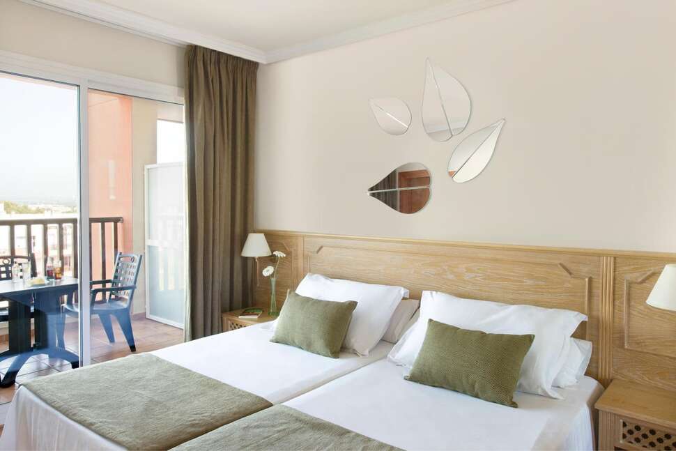 Een foto van H10 Mediterranean Village