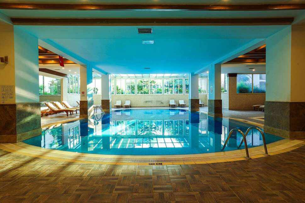 Een foto van Crystal Aura Aqua Collection