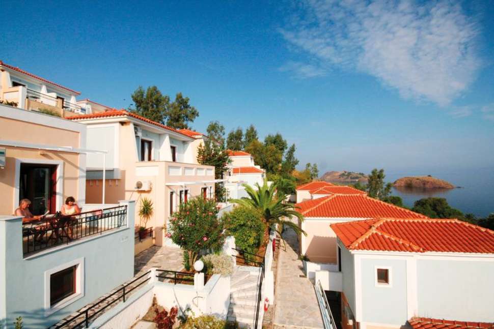 Een foto van Clara Hotel Resort & Bungalows