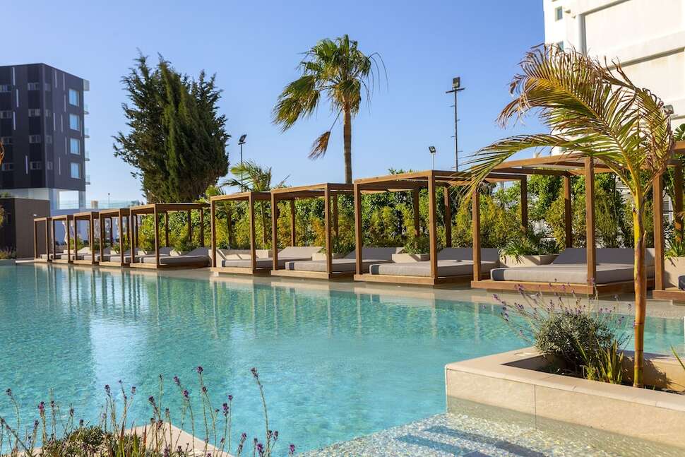 Een foto van het zwembad bij Chrysomare Beach Hotel & Resort