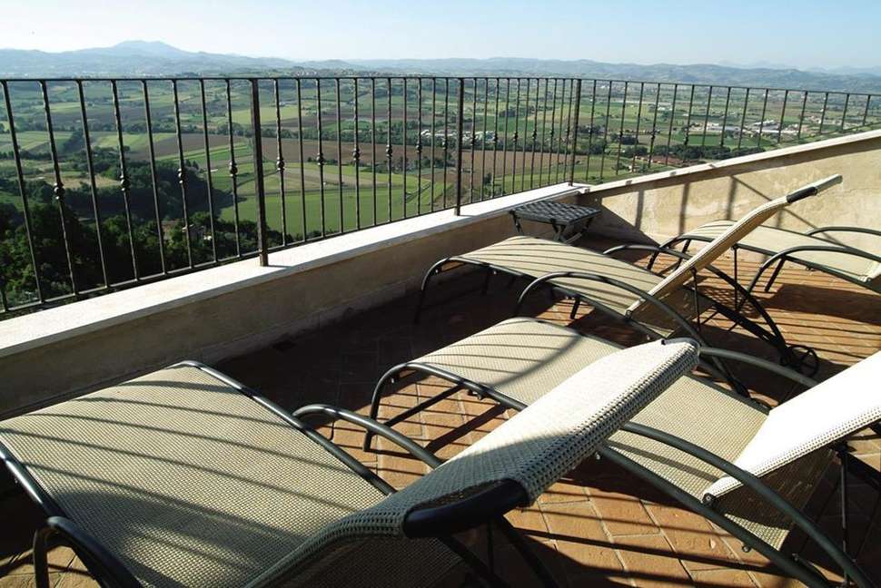 Een foto van het terras bij Relais La Corte di Bettona
