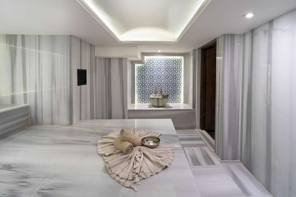 Ein Foto Orka Royal Hotel & Spa