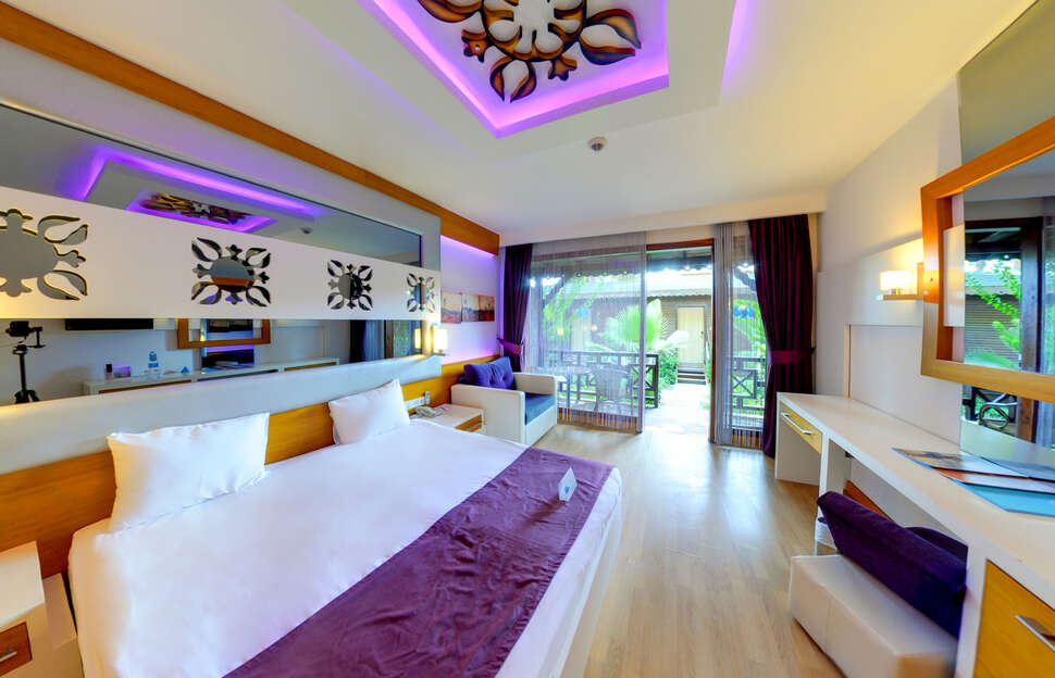 Een foto van Flora Garden Beach Hotel