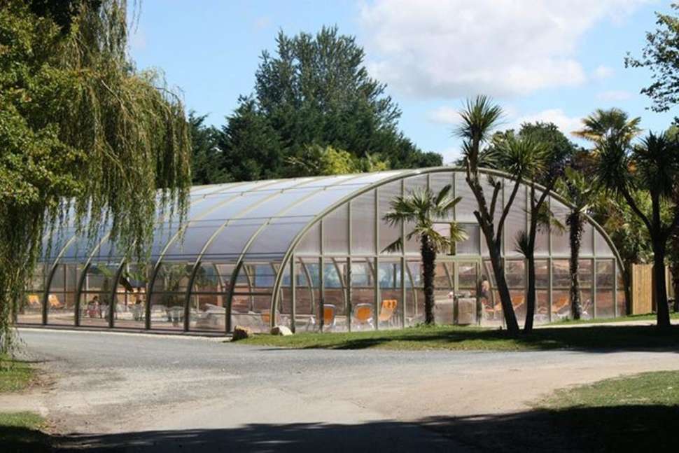 Een foto van de faciliteiten bij Camping Domaine de la Ville Huchet