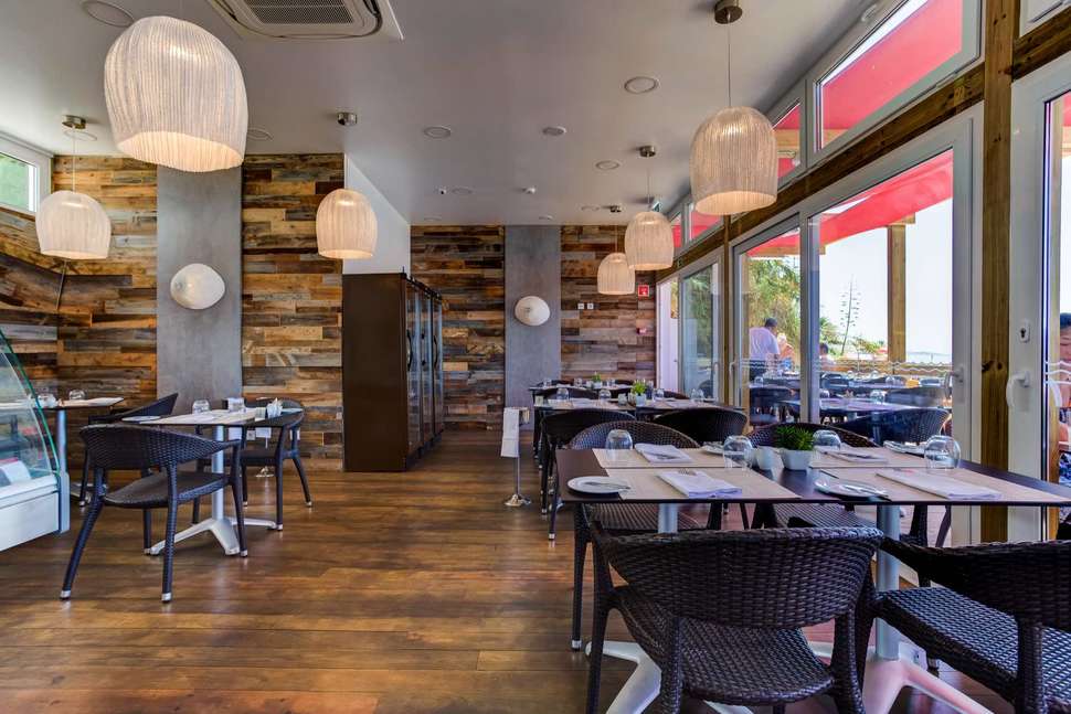 Een foto van de faciliteiten bij Holiday Inn Algarve Armacao de Pera