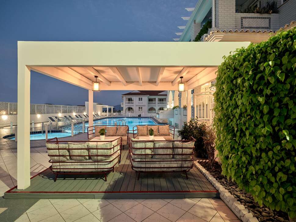 Een foto van het terras bij Meandros Boutique & Spa