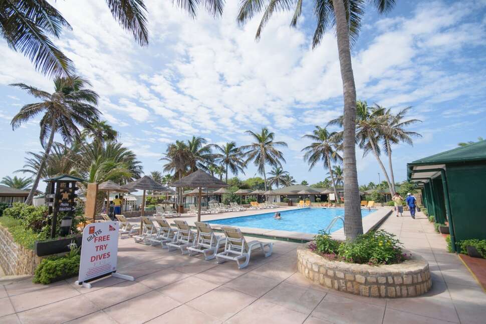 Een foto van het zwembad bij Oasis Belorizonte Hotel
