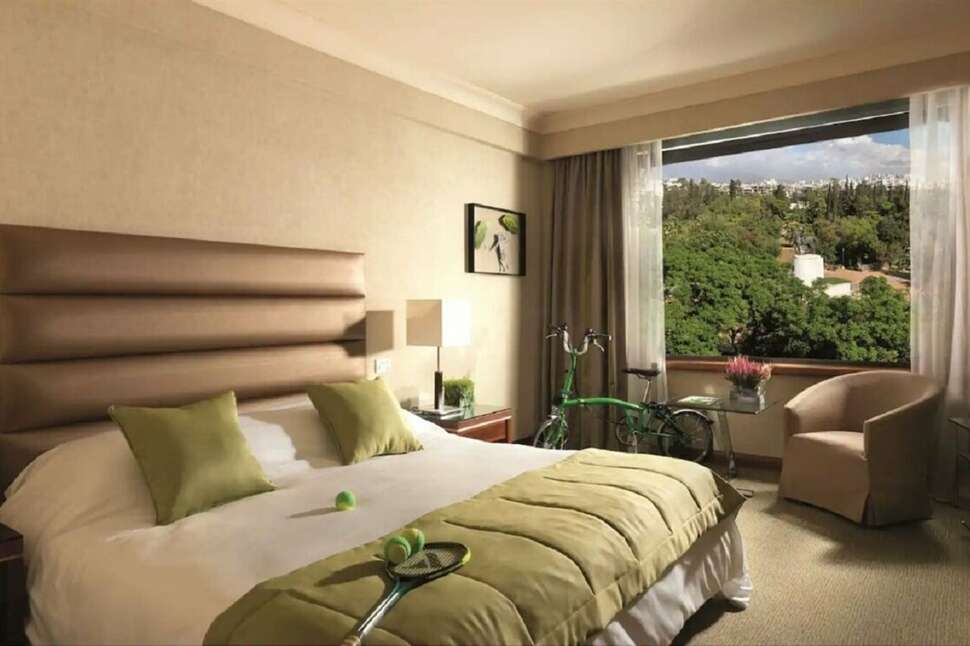 Een foto van een overzicht van Radisson Blu Park Hotel Athene
