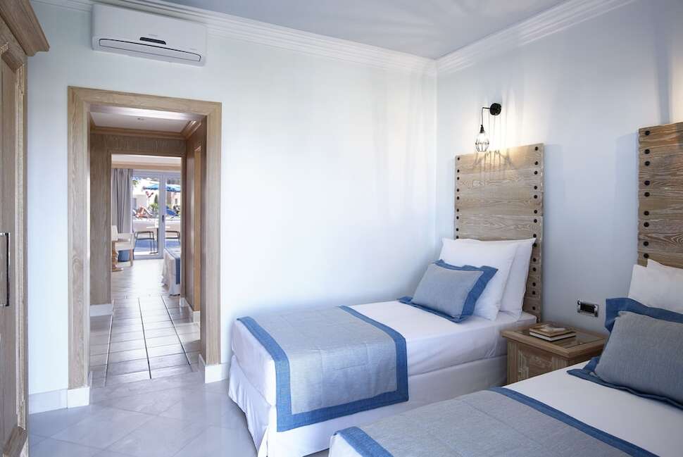 Ein Foto Mitsis Rodos Village Beach Hotel