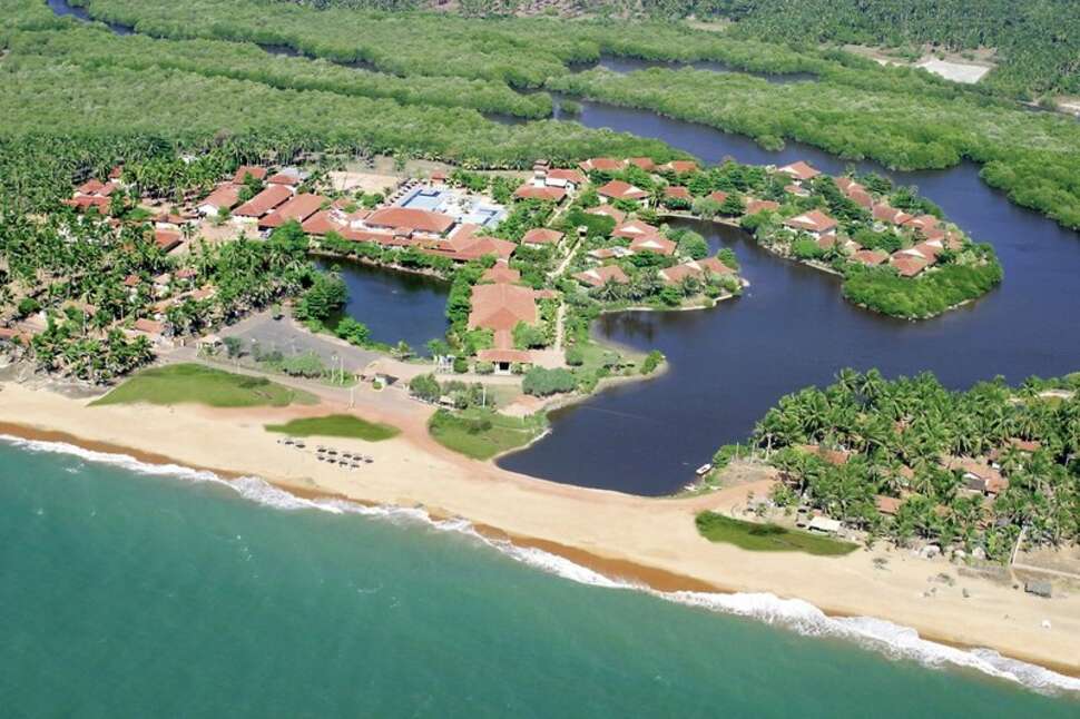 Een foto van de buitenkant van Club Palm Bay Hotel