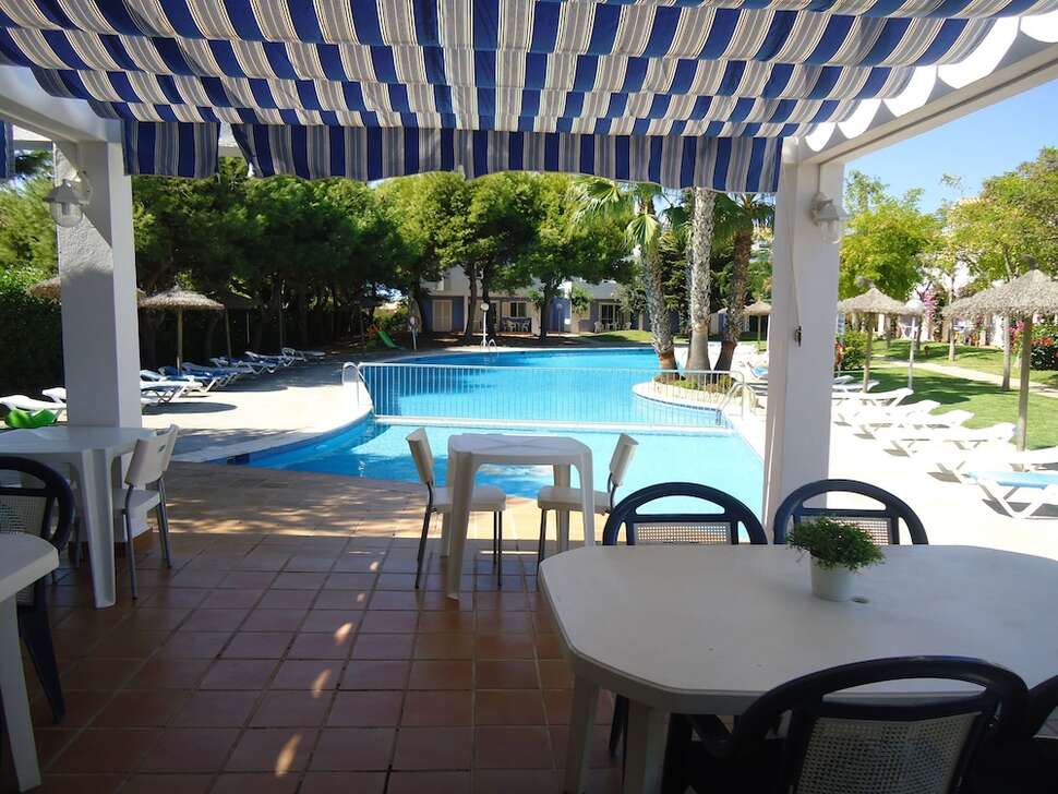 Ein Foto vom Pool im Club Ciudadela