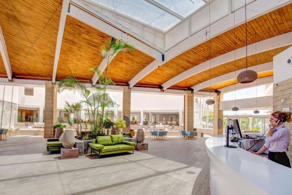 Een foto van het interieur van SBH Maxorata Resort