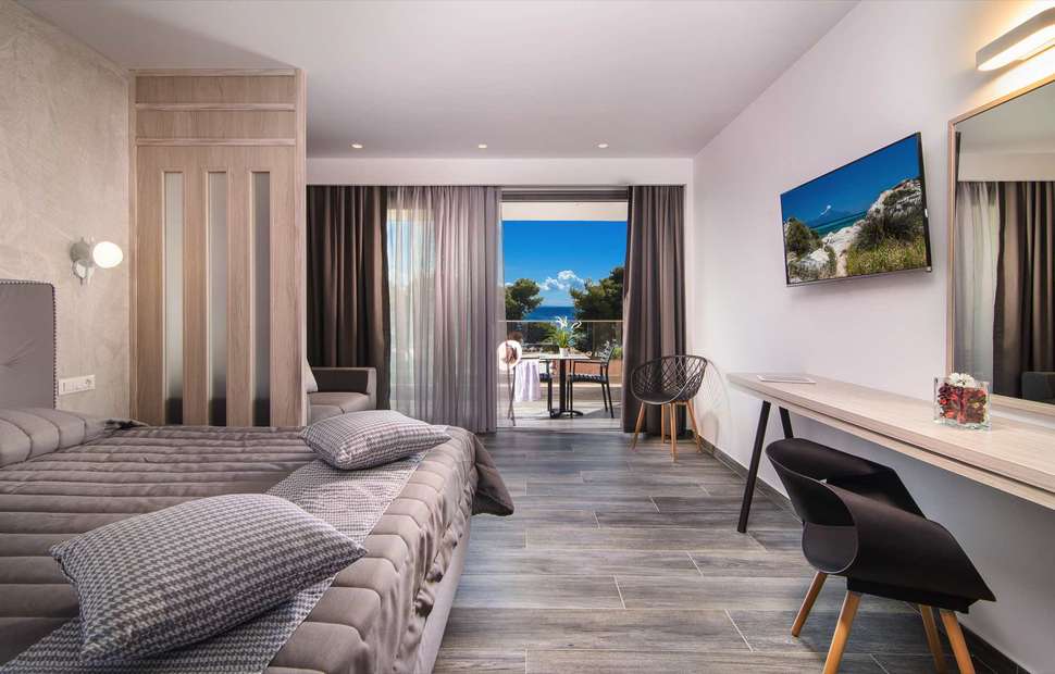 Een foto van Lagomandra Beach Hotel & Suites