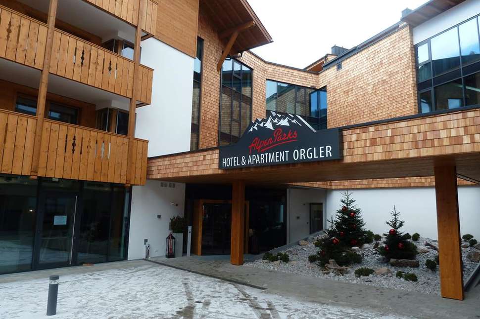 Een foto van de buitenkant van AlpenParks Orgler Kaprun