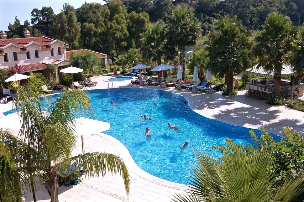 Een foto van het zwembad bij Dalyan Resort Hotel