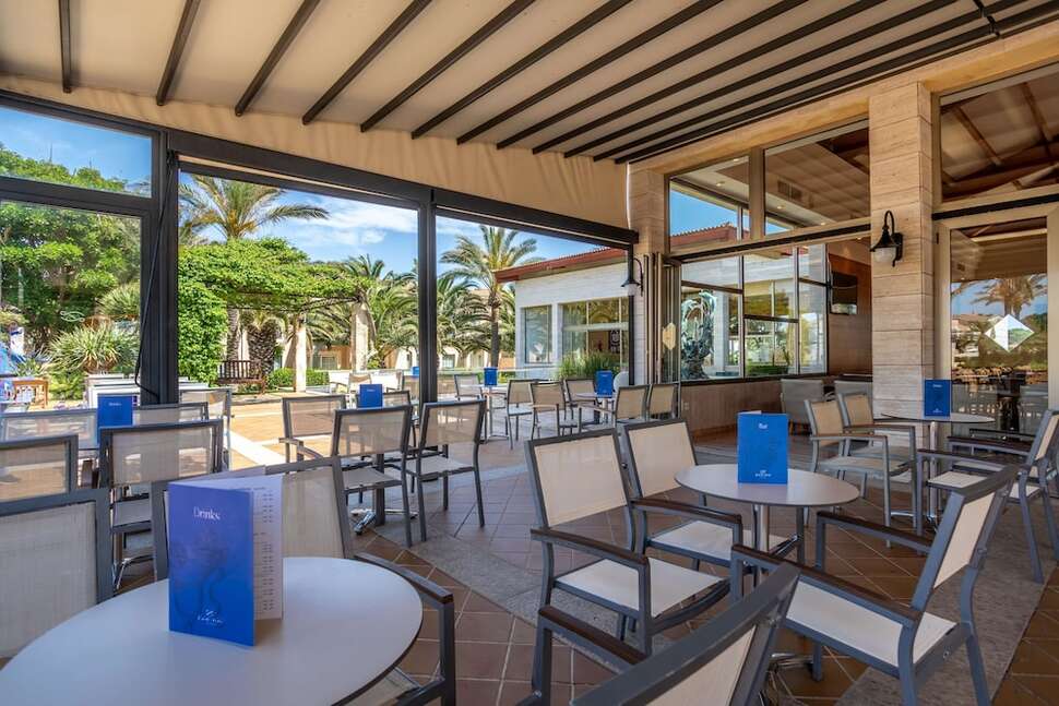 Een foto van de faciliteiten bij Hotel Zafiro Menorca