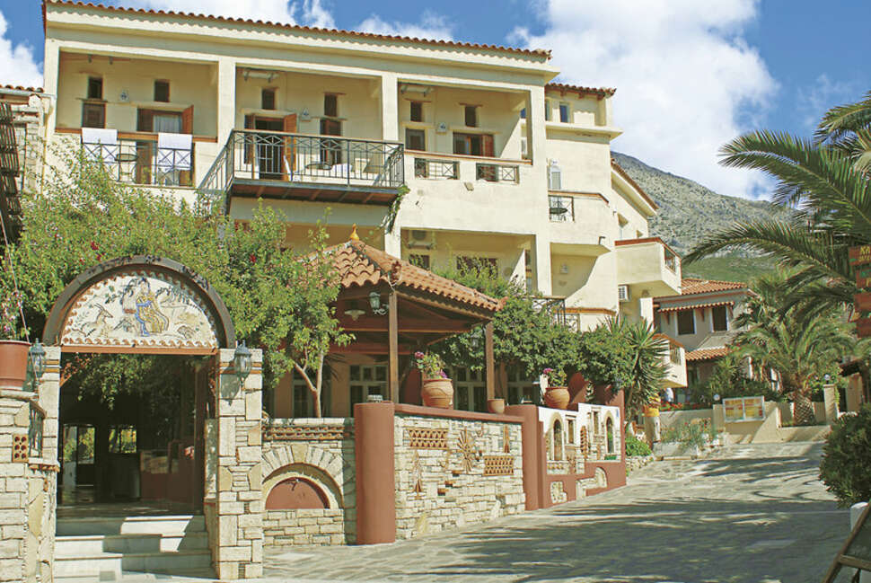 Een foto van de buitenkant van Kampos Village Resort