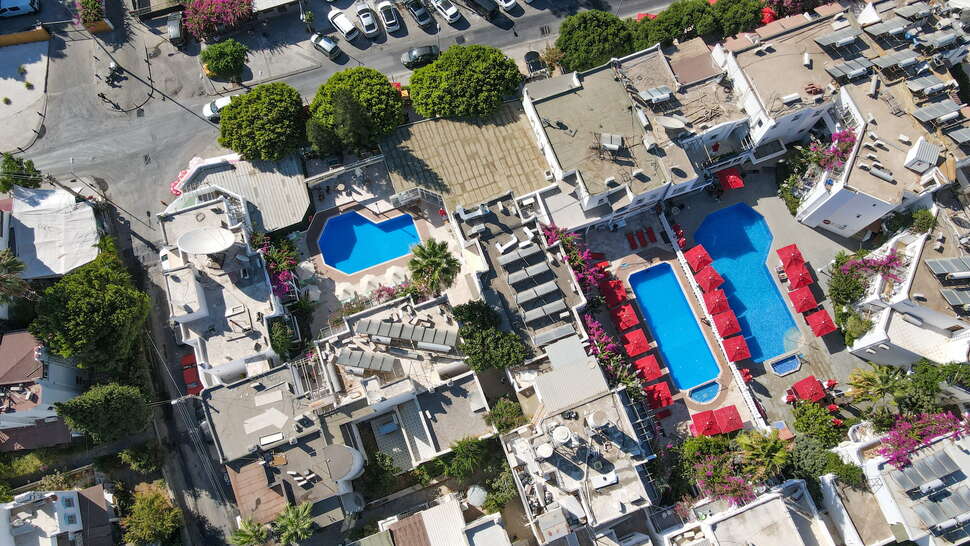 Een foto van het zwembad bij The Hello Hotel