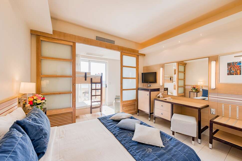 Een foto van Esperides Beach Family Resort