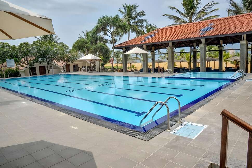 Een foto van het zwembad bij Goldi Sands Hotel