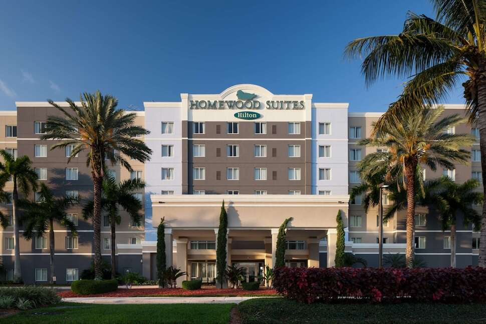 Ein Foto Homewood Suites Miami Airport Blue Lagoon