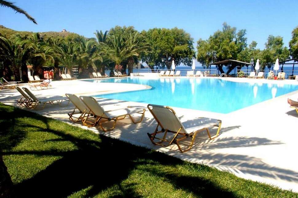 Een foto van het zwembad bij Aphrodite Hotel