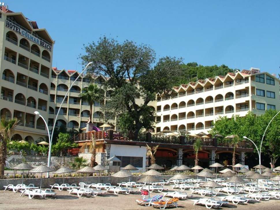 Een foto van het strand bij Gölmar Beach Hotel