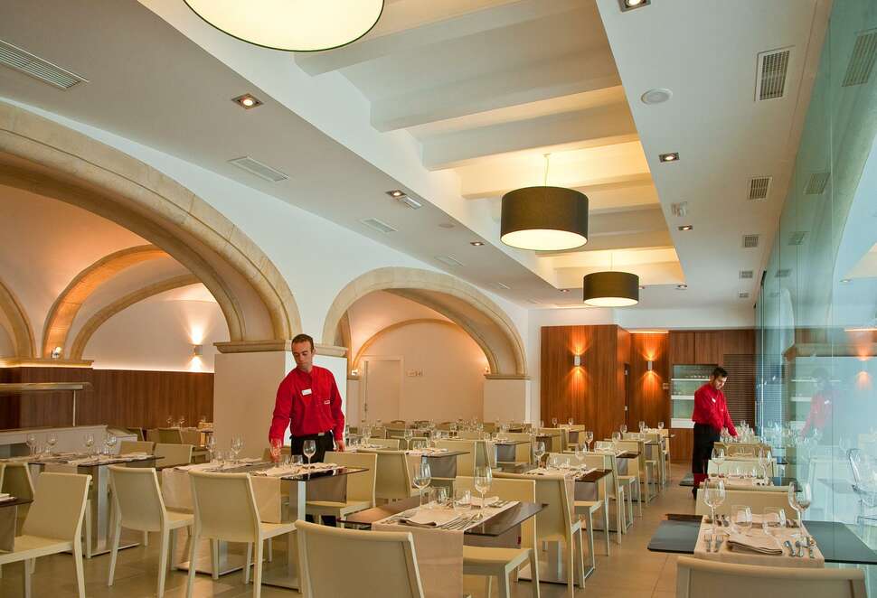 Een foto van RH Boutique Porto Cristo