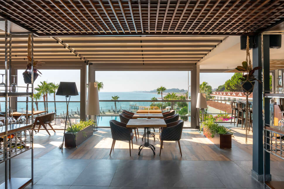 Een foto van de faciliteiten bij Flora Garden Beach Hotel
