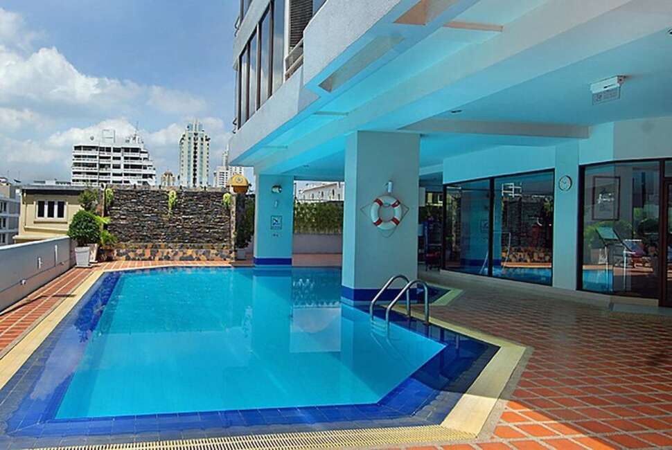 Ein Foto vom Pool im Tai Pan Hotel