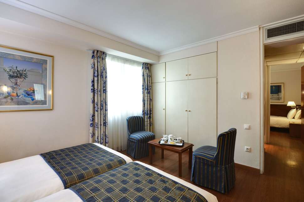 Ein Foto Titania Hotel
