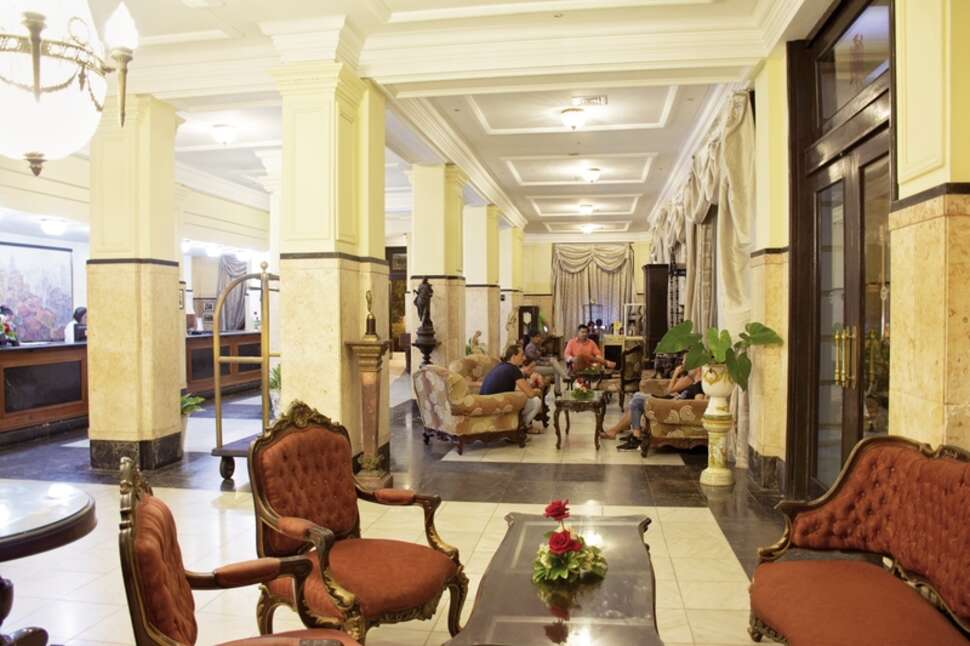 Een foto van het interieur van Roc Presidente Hotel