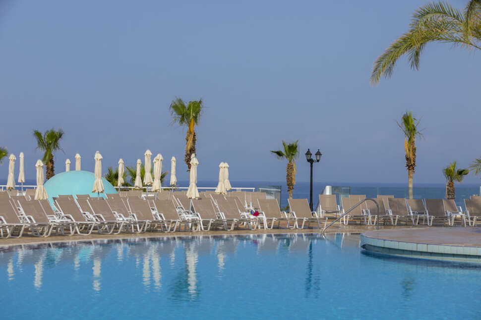 Ein Foto vom Pool im Leonardo Laura Beach & Splash Resort