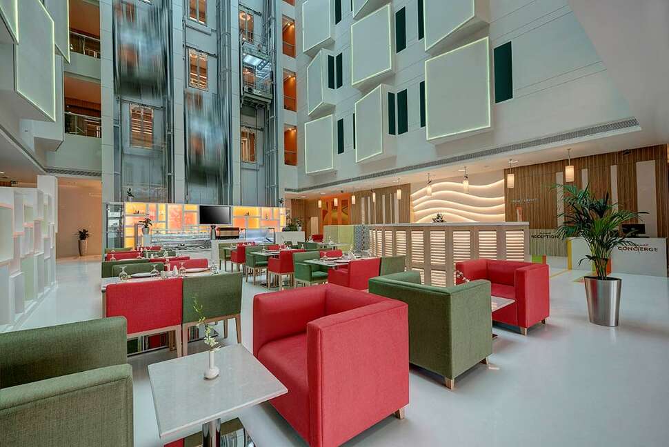 Een foto van Al Khoory Atrium Hotel