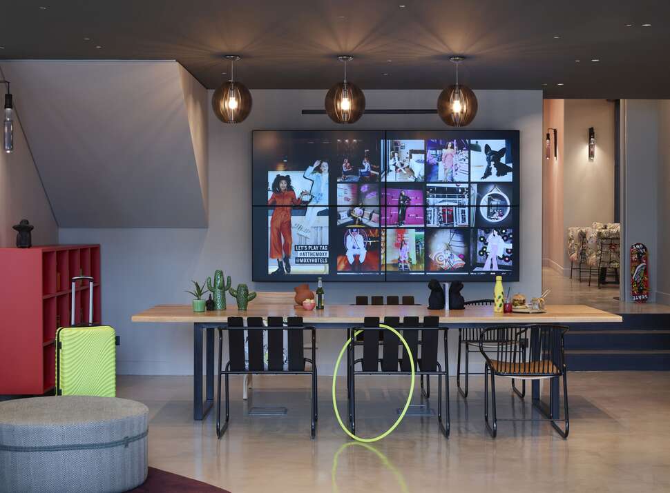 Ein Foto Moxy Athens City