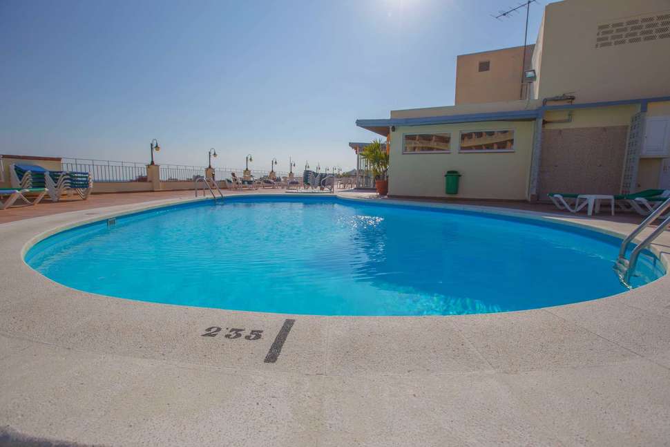 Een foto van het zwembad bij Hotel Lloret Santa Rosa